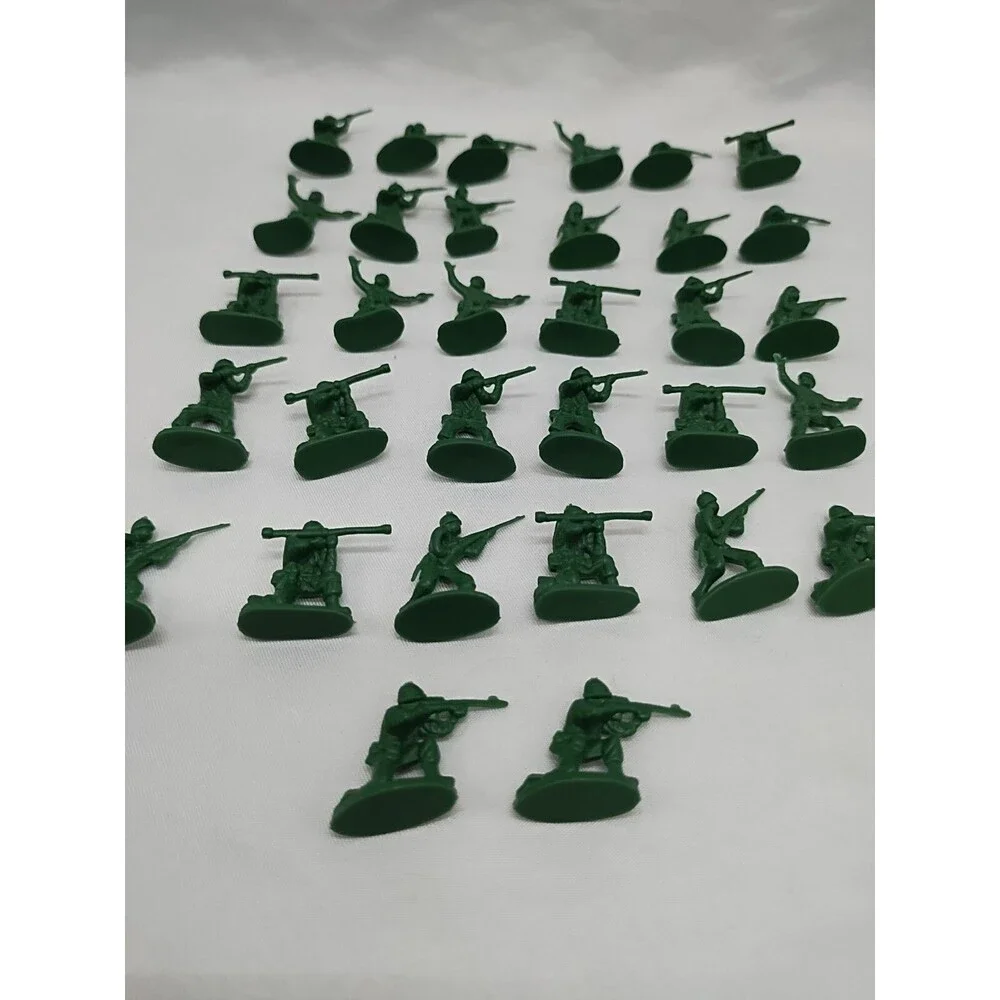 Lot Of (32) Tim Tee Green Army Men Soldier Toys 1/2-1